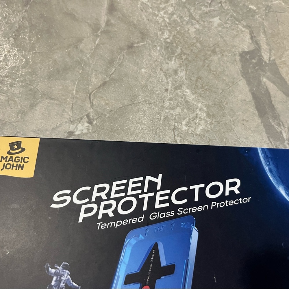 Magic John Screen Protector 2 Pack - Picture 3 of 3